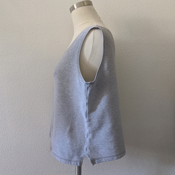 {Eileen Fisher} Cropped Gray Tank - Picture 3 of 7